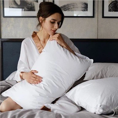 Otel Kaz Tüyü Yastık